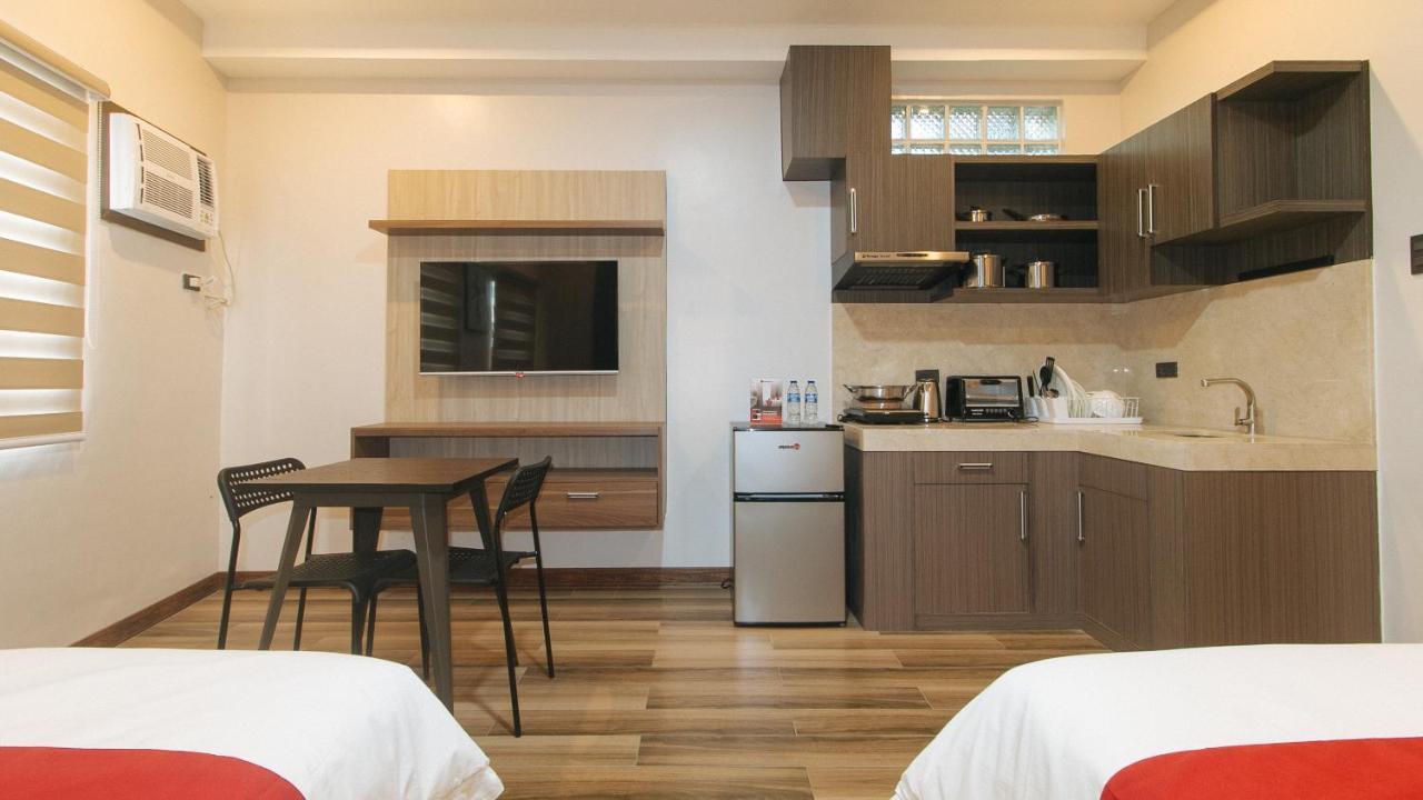 Reddoorz Plus @ Bez Tower And Residences San Juan San Juan  Esterno foto