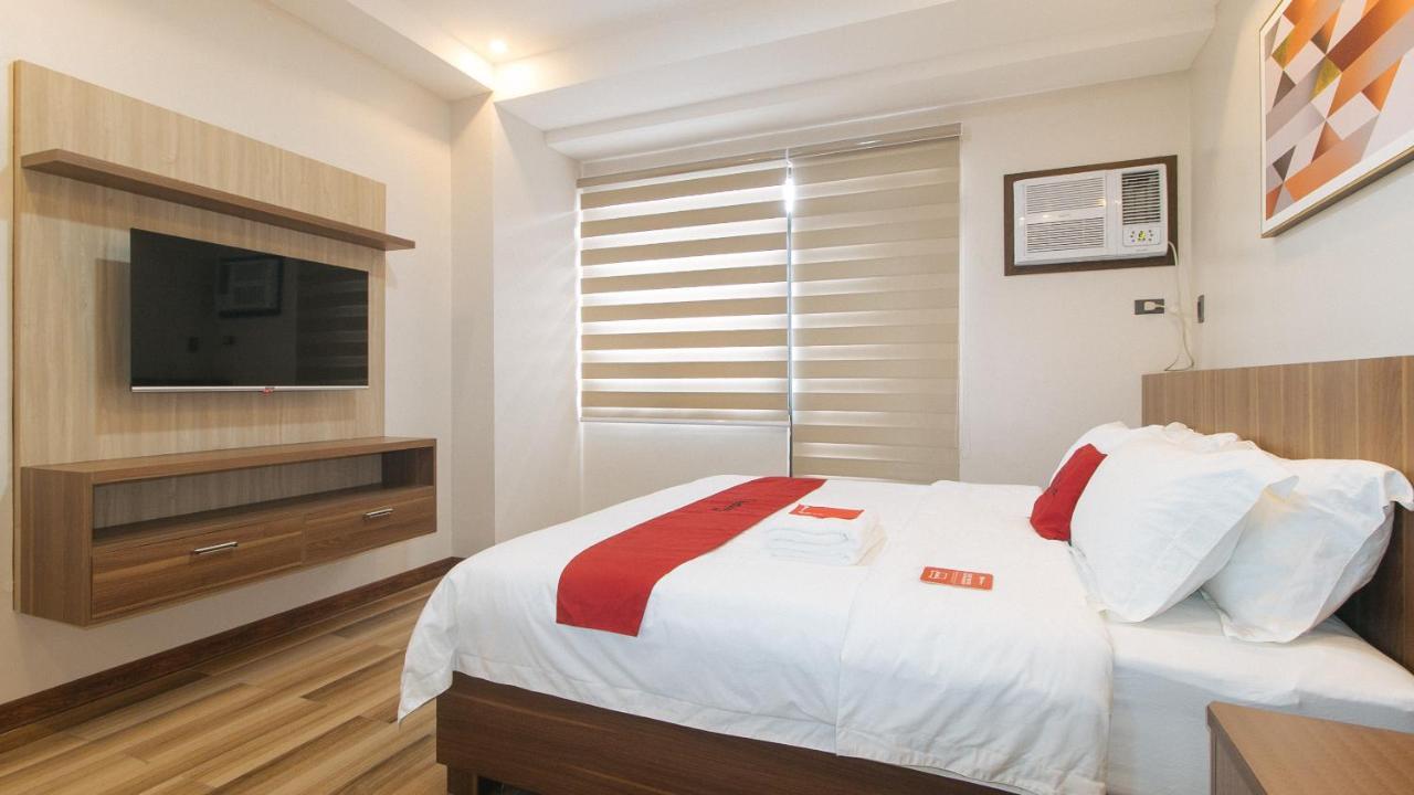 Reddoorz Plus @ Bez Tower And Residences San Juan San Juan  Esterno foto