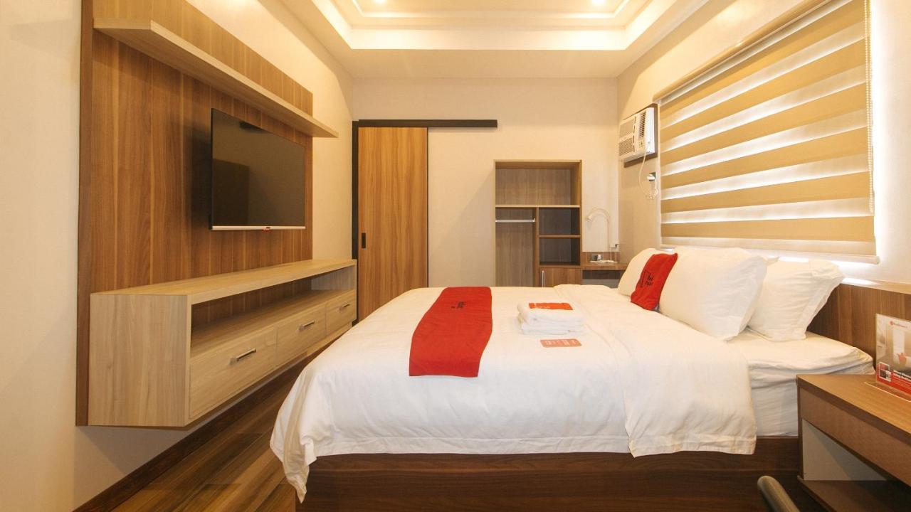 Reddoorz Plus @ Bez Tower And Residences San Juan Esterno foto