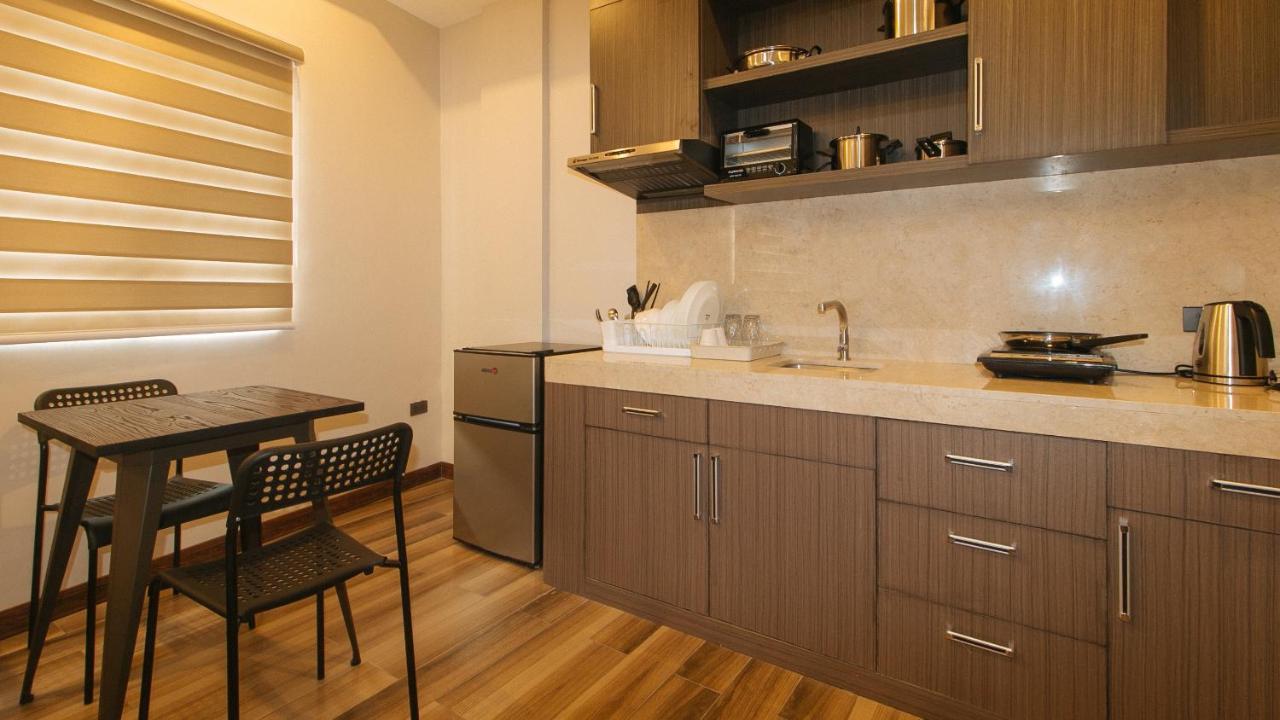 Reddoorz Plus @ Bez Tower And Residences San Juan Esterno foto