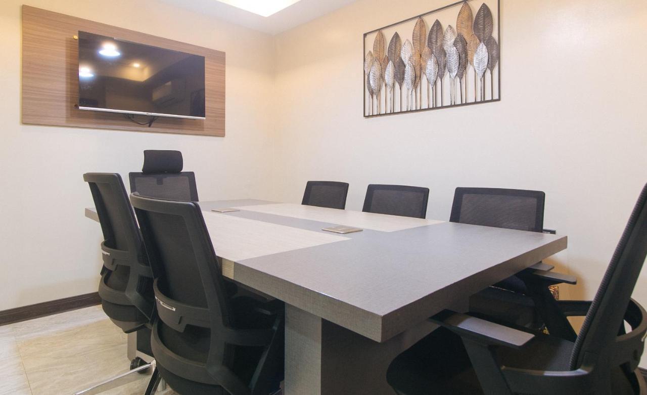 Reddoorz Plus @ Bez Tower And Residences San Juan Esterno foto